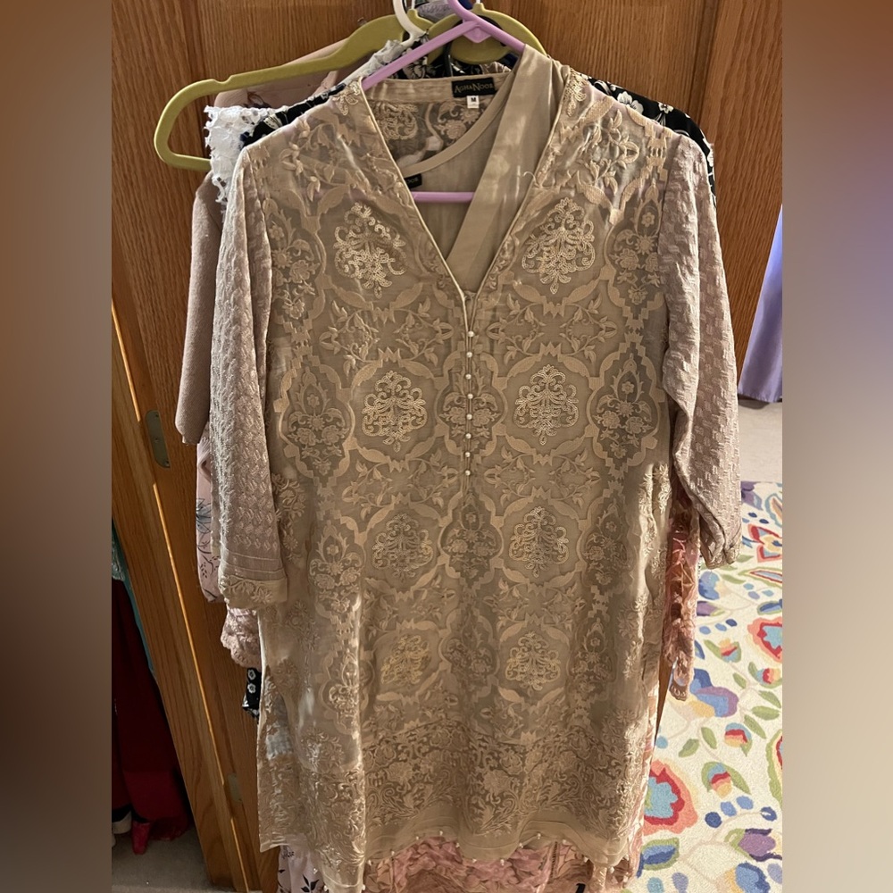 Cream Agha Noor Kurti